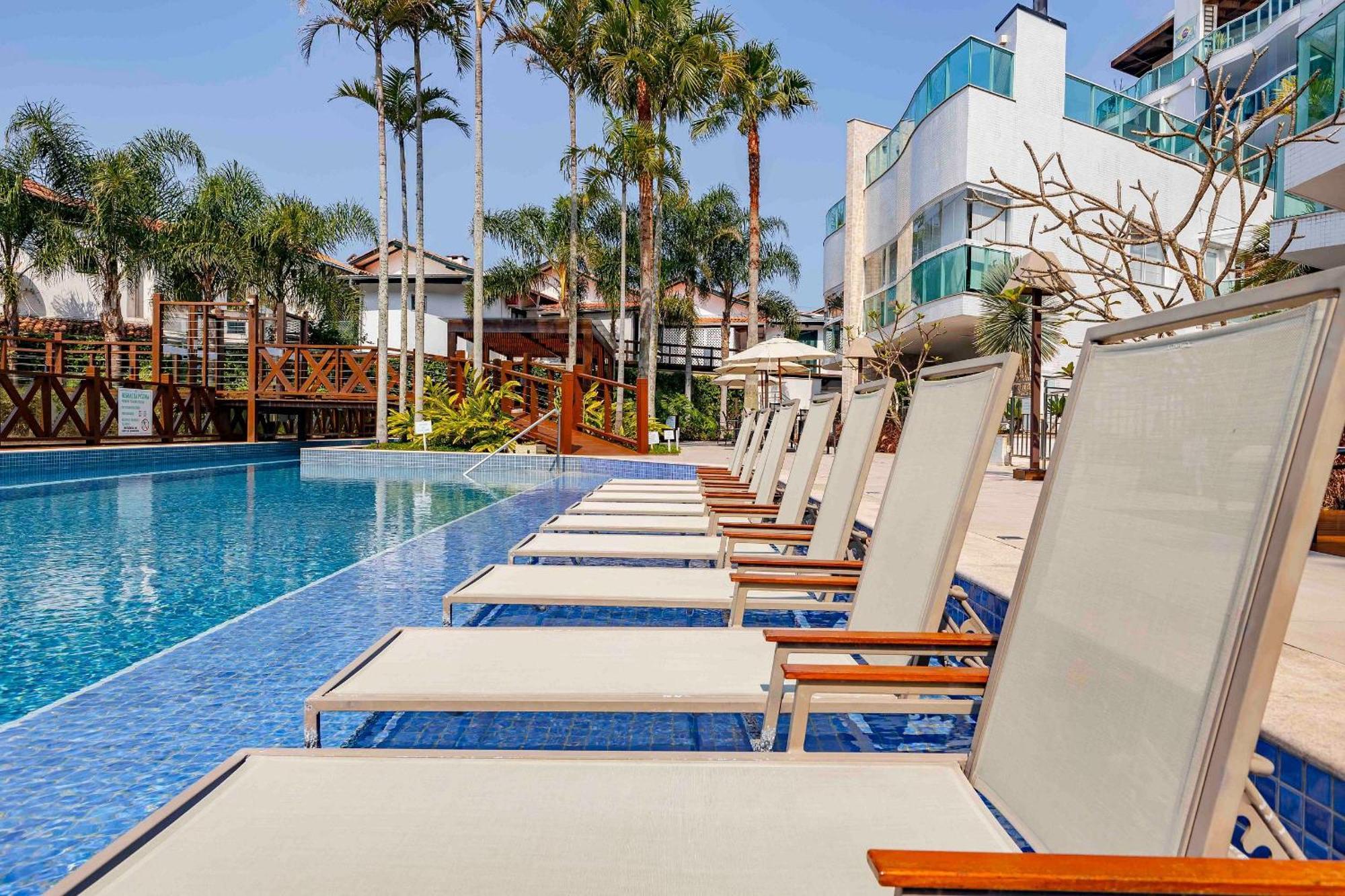 Varandas Do Atlantico - Confortavel Apto Em Condominio Pe Na Areia Бомбиньяс Экстерьер фото